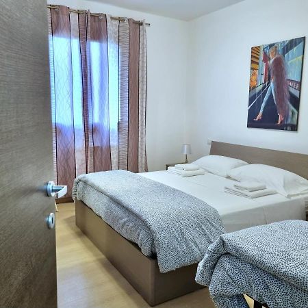 Valevalehome - Home Gallery With Fully Equipped Kitchen, Reserved Parking, Big Garden 奧爾比亞 外观 照片