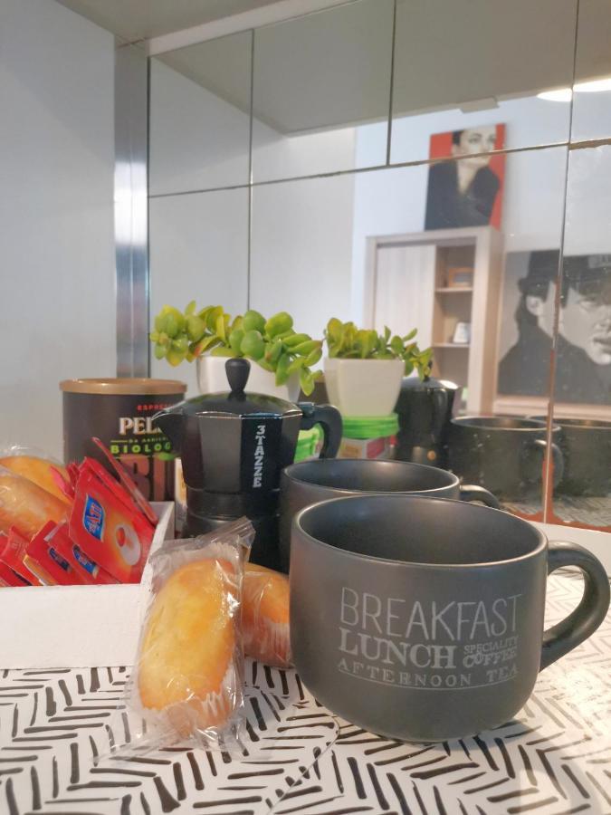 Valevalehome - Home Gallery With Fully Equipped Kitchen, Reserved Parking, Big Garden 奧爾比亞 外观 照片