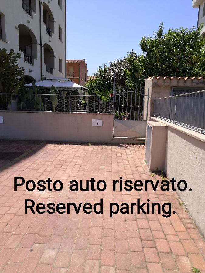 Valevalehome - Home Gallery With Fully Equipped Kitchen, Reserved Parking, Big Garden 奧爾比亞 外观 照片