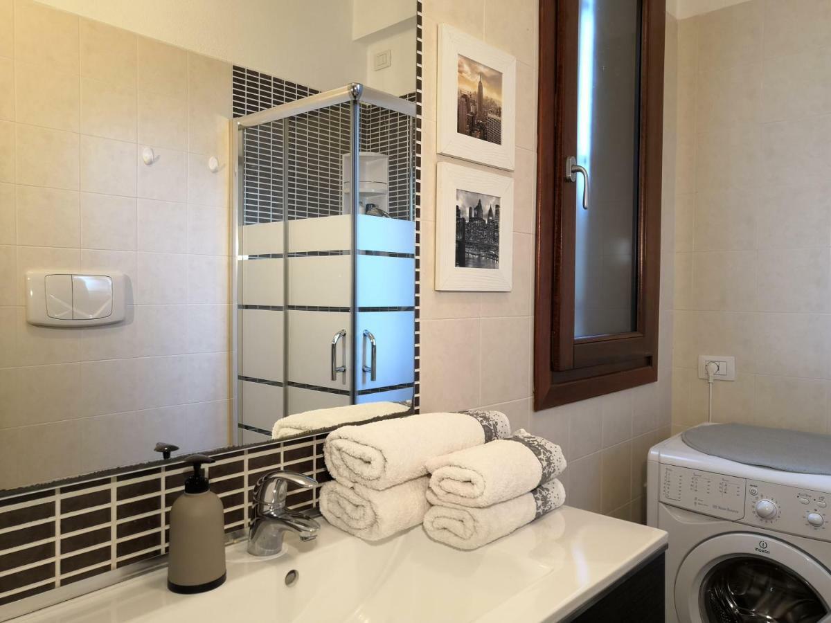 Valevalehome - Home Gallery With Fully Equipped Kitchen, Reserved Parking, Big Garden 奧爾比亞 外观 照片